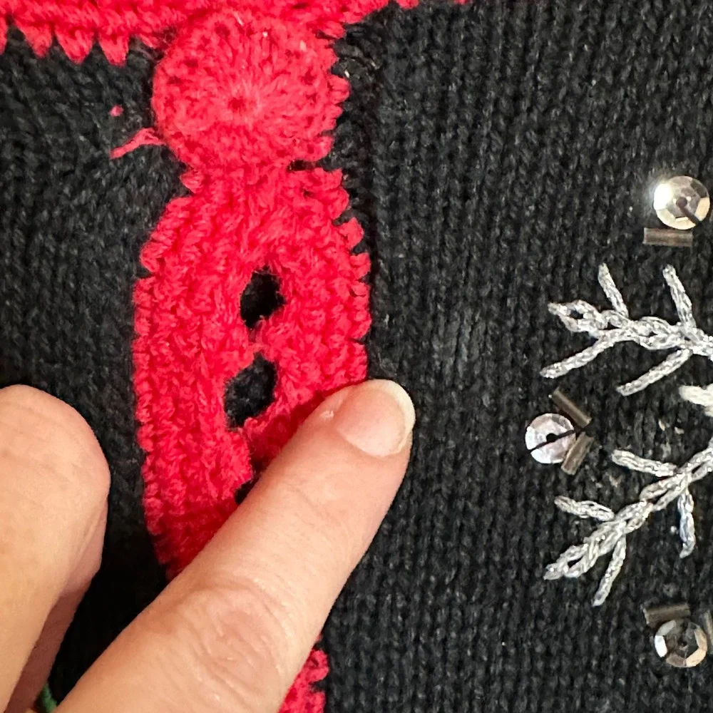 Vintage Cherokee Christmas Cardigan Sweater Size M Black Snowflakes Mittens Hats